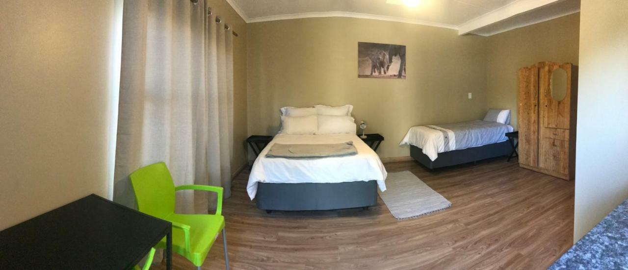 4 On Sirius Hotel Pietersburg Buitenkant foto